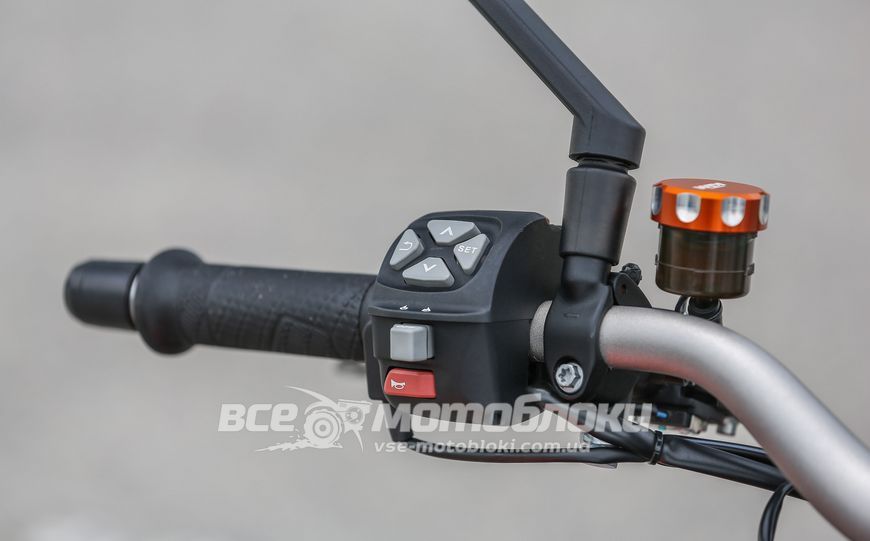 Мотоцикл KTM 1290 SUPER DUKE GT MOT-129 фото