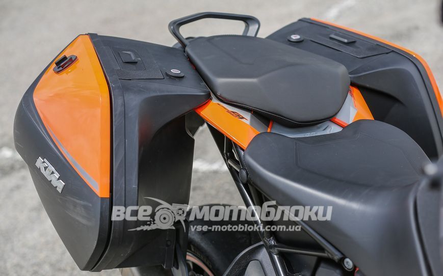 Мотоцикл KTM 1290 SUPER DUKE GT MOT-129 фото