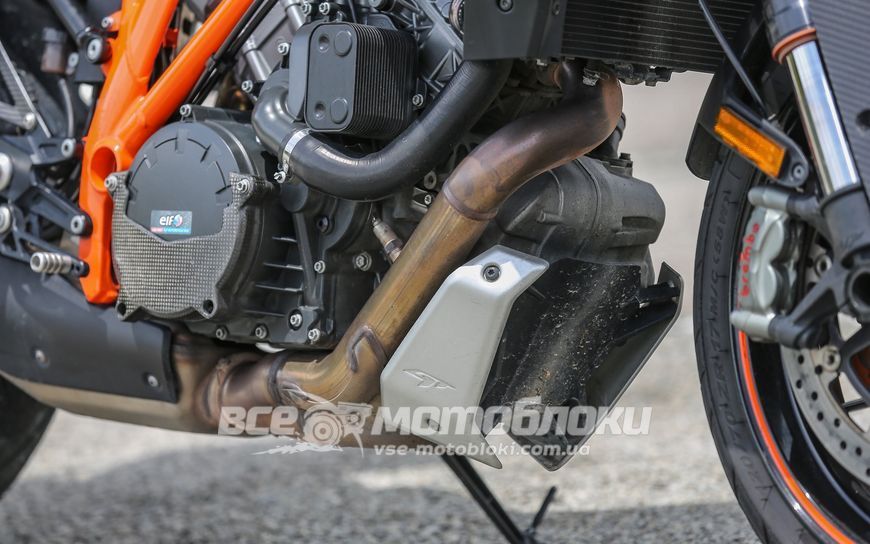 Мотоцикл KTM 1290 SUPER DUKE GT MOT-129 фото