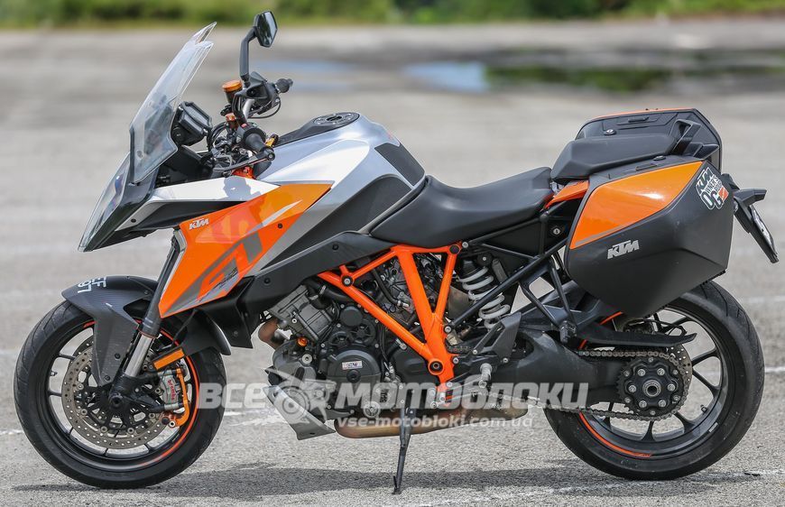 Мотоцикл KTM 1290 SUPER DUKE GT MOT-129 фото