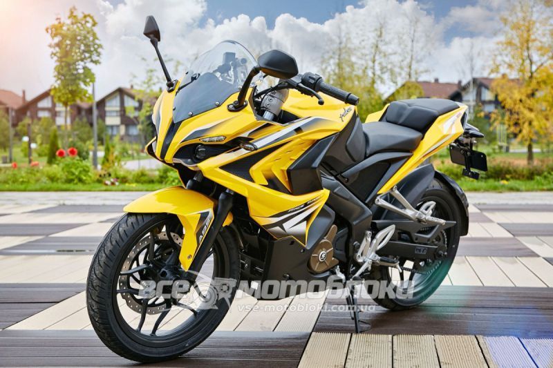 Мотоцикл BAJAJ PULSAR RS 200 MOT-032 фото
