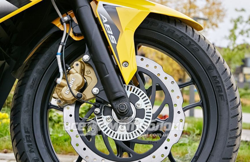 Мотоцикл BAJAJ PULSAR RS 200 MOT-032 фото