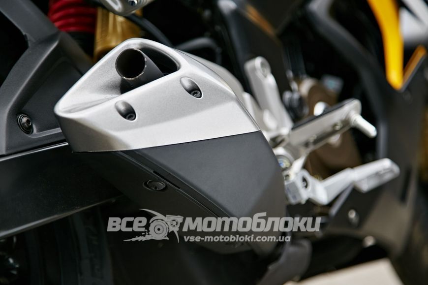 Мотоцикл BAJAJ PULSAR RS 200 MOT-032 фото