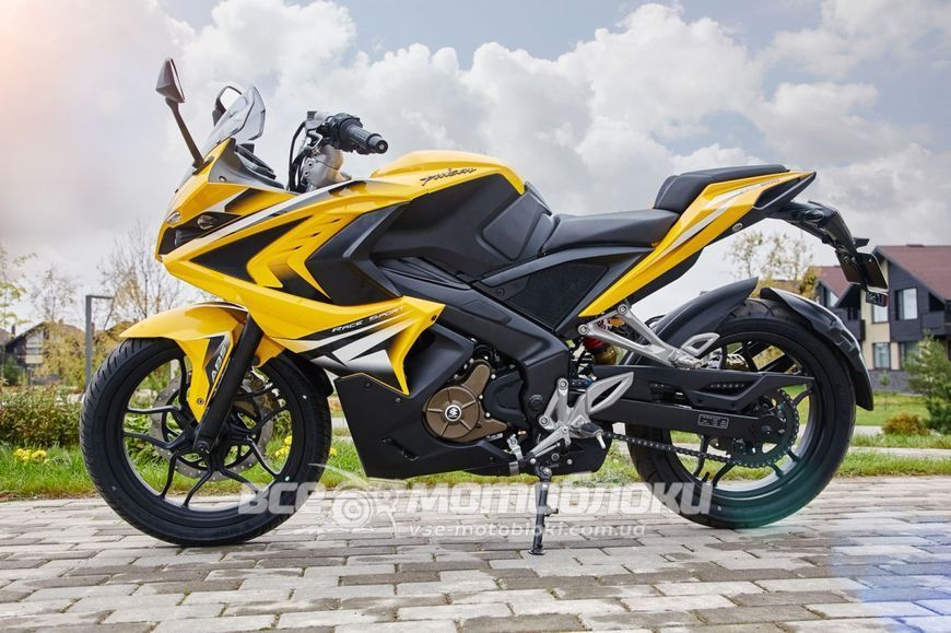 Мотоцикл BAJAJ PULSAR RS 200 MOT-032 фото