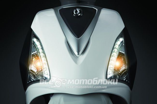 Скутер SYM SYMPHONY ST 200 SKU-032 фото