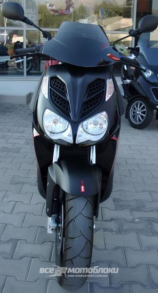 Скутер Aprilia SportCity Street SKU-083 фото