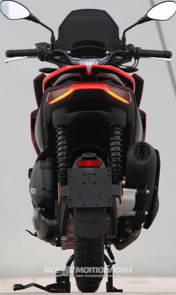 Скутер Aprilia SR GT 125 SKU-085 фото