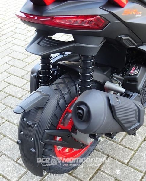 Скутер Aprilia SR GT 125 SKU-085 фото