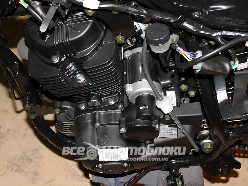 Мотоцикл ZONGSHEN ZS200GY-3 (POWERED 200) MOT-389 фото
