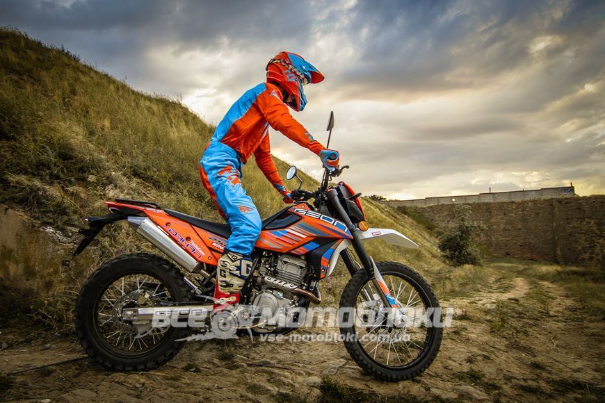 Мотоцикл GEON DAKAR 250 TWINCAM (ENDURO) MOT-036 фото