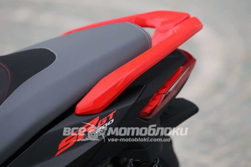 Скутер Aprilia SR GT 125 SKU-085 фото