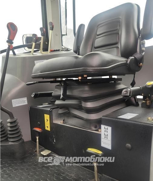 Мінітрактор Zoomlion RH-1104 Cab 78-93 фото