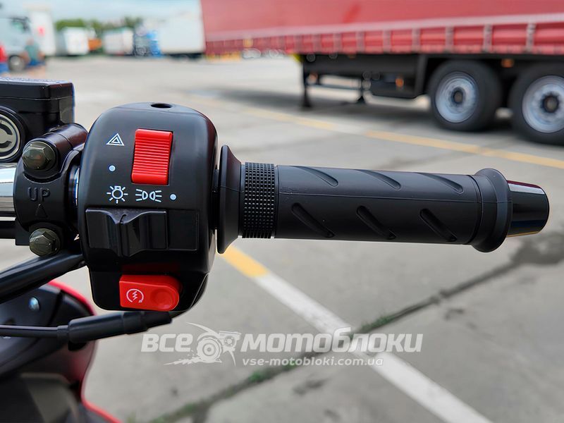 Скутер SPARK SP150S-18 SKU-091 фото