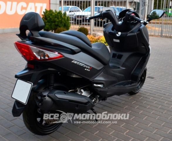 Скутер SYM GTS 300 SKU-042 фото