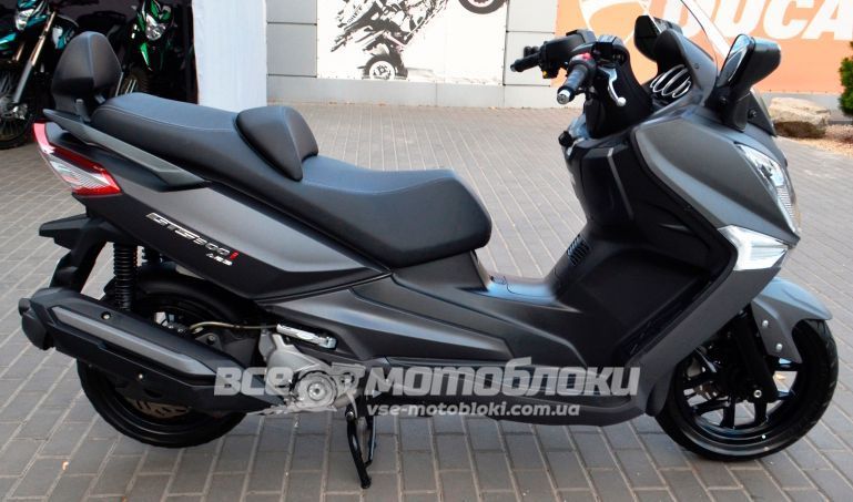 Скутер SYM GTS 300 SKU-042 фото